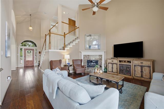 Building Photo - 607 Hilltop Dr