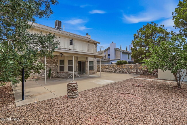Building Photo - 7765 Dianjou Dr