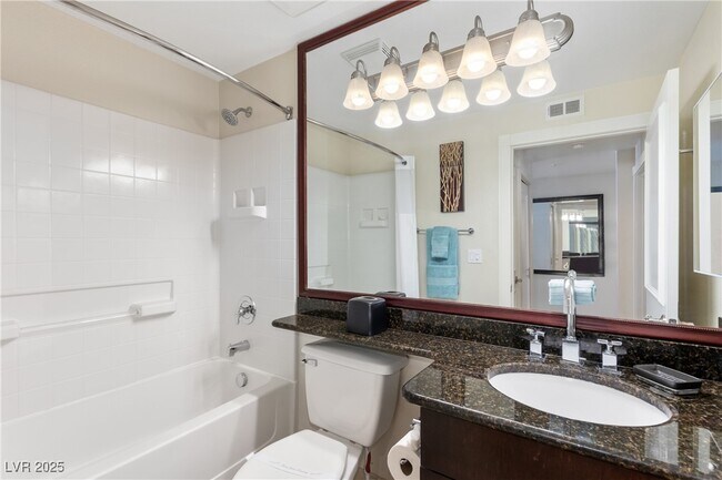 Building Photo - 260 E Flamingo Rd