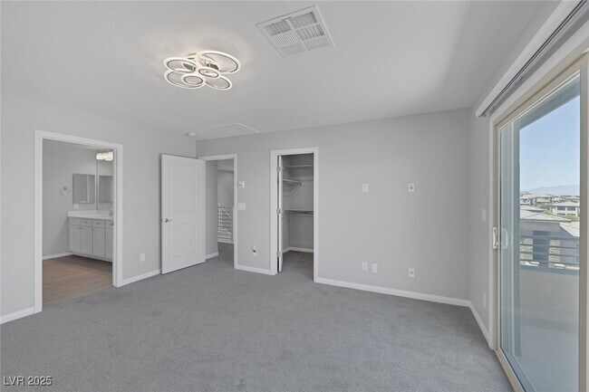 Building Photo - 440 Harmony Bay Ave