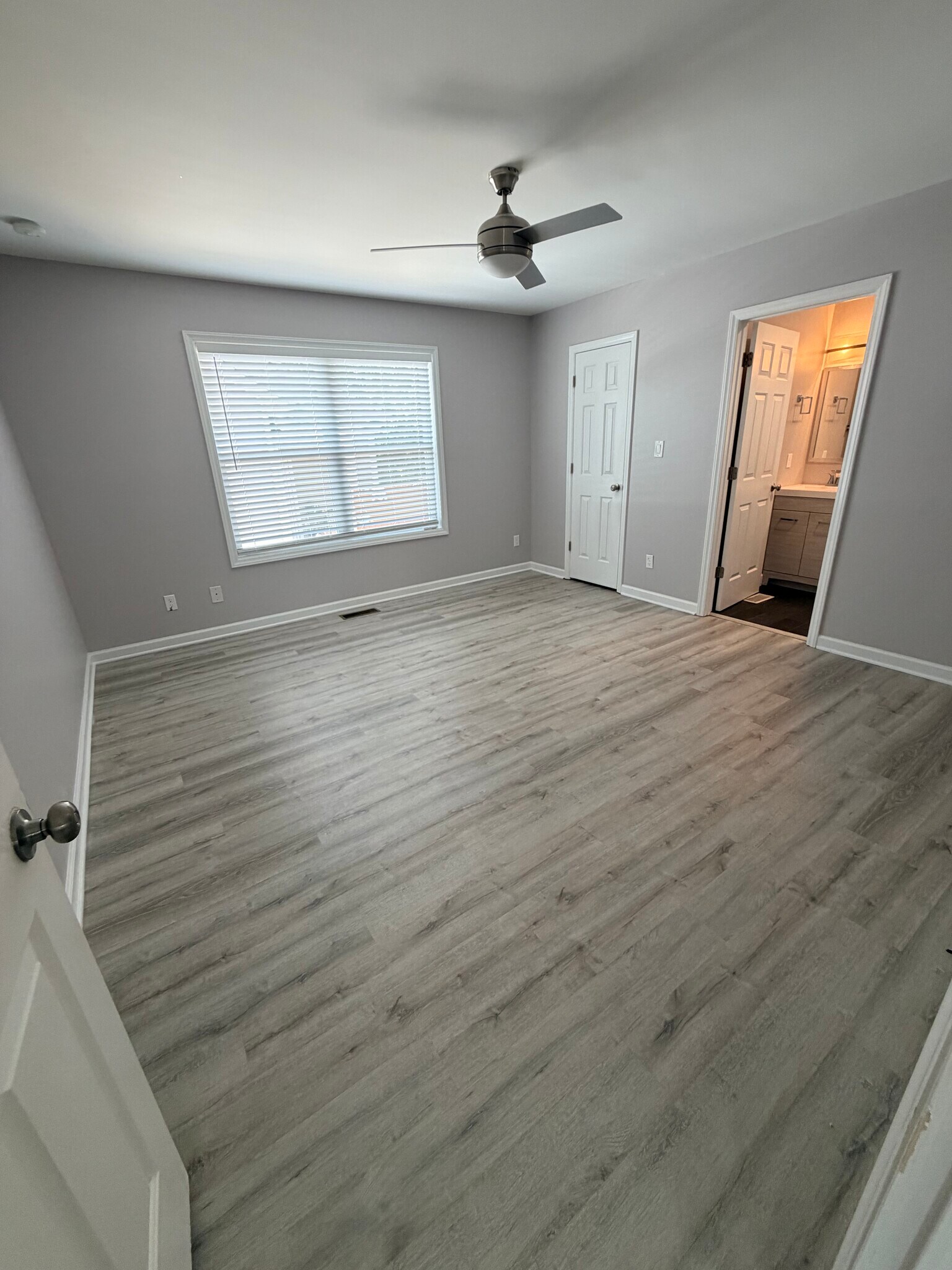Primary Bedroom - 1028 Kent St