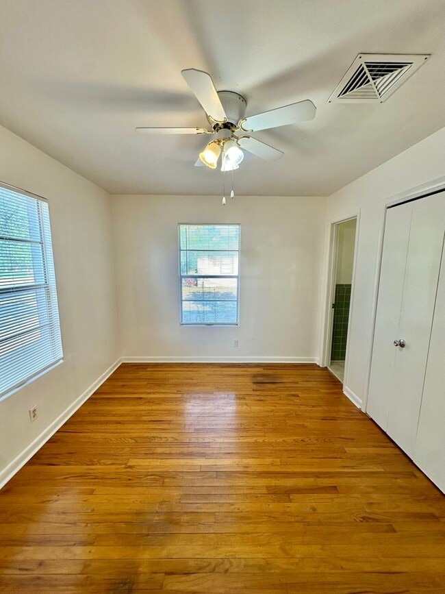 Building Photo - COMING AVAILABLE IN JULY - 3 Bedroom Home ...