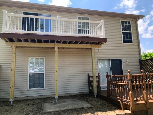 Building Photo - 520 Heritage Dr
