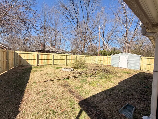 Building Photo - 3/1 House in Celanese $1,495