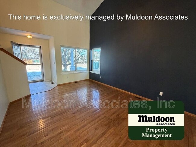 Building Photo - 821 Legend Oak Dr