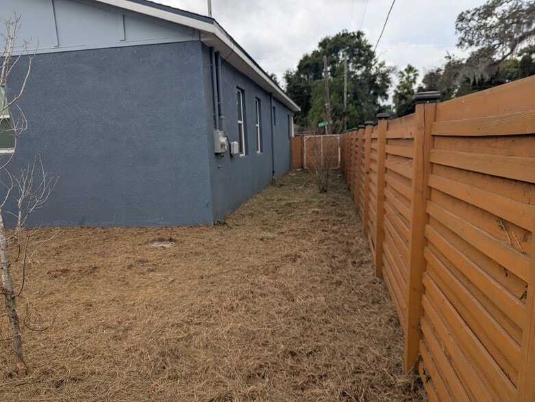 Building Photo - 8217 N Brooks St