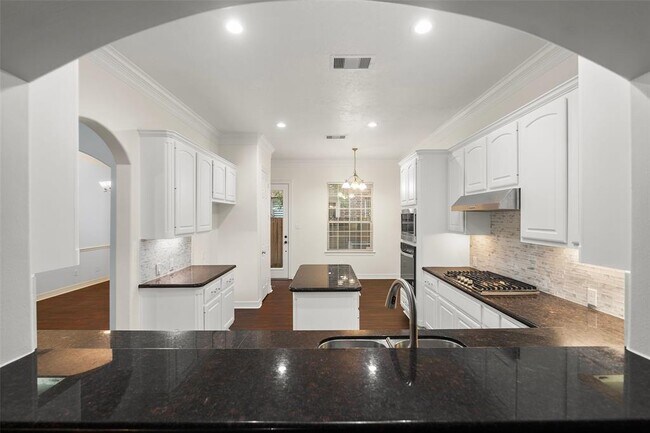 Building Photo - 1518 Olive Park