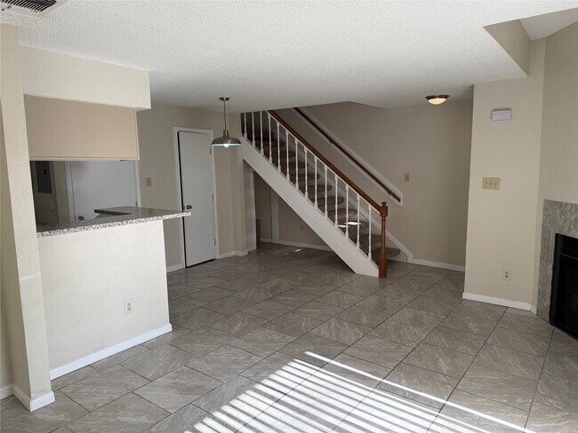 Building Photo - 1515 Sandy Springs Rd