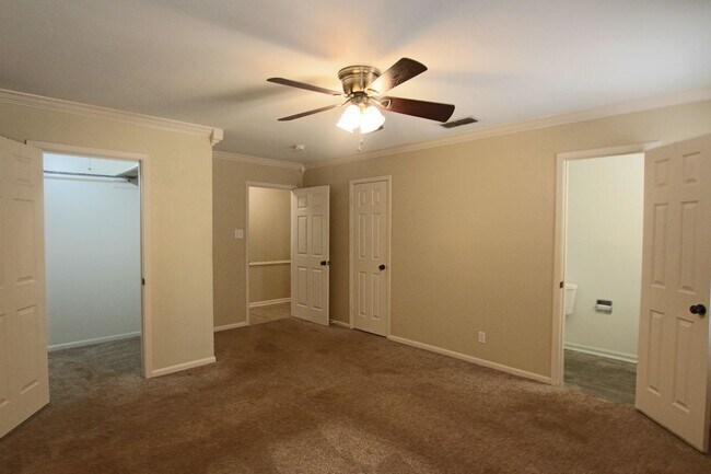 Building Photo - 316 Clemson Dr