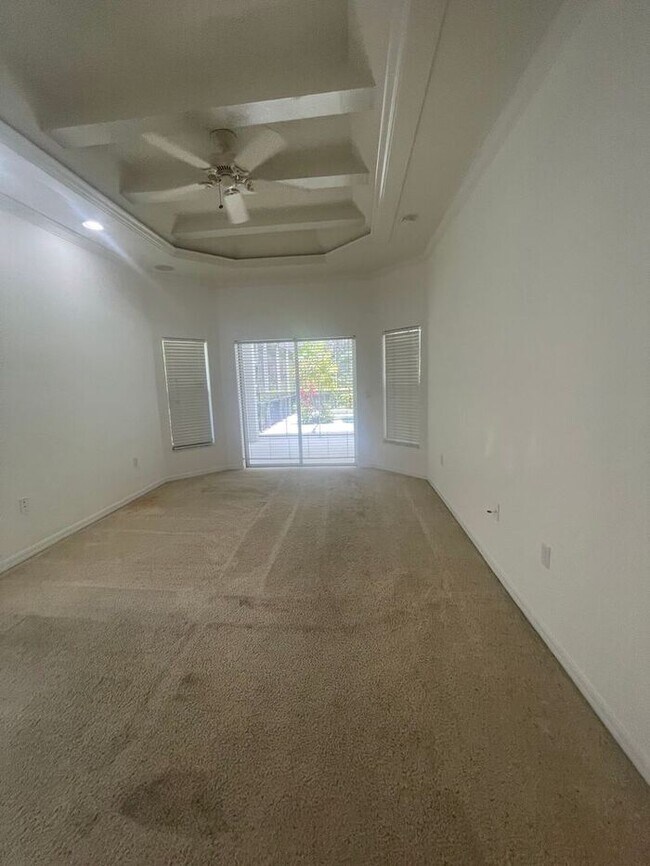 Building Photo - Bella Lago-Pool Home-1441 Beacon Dr Kissim...