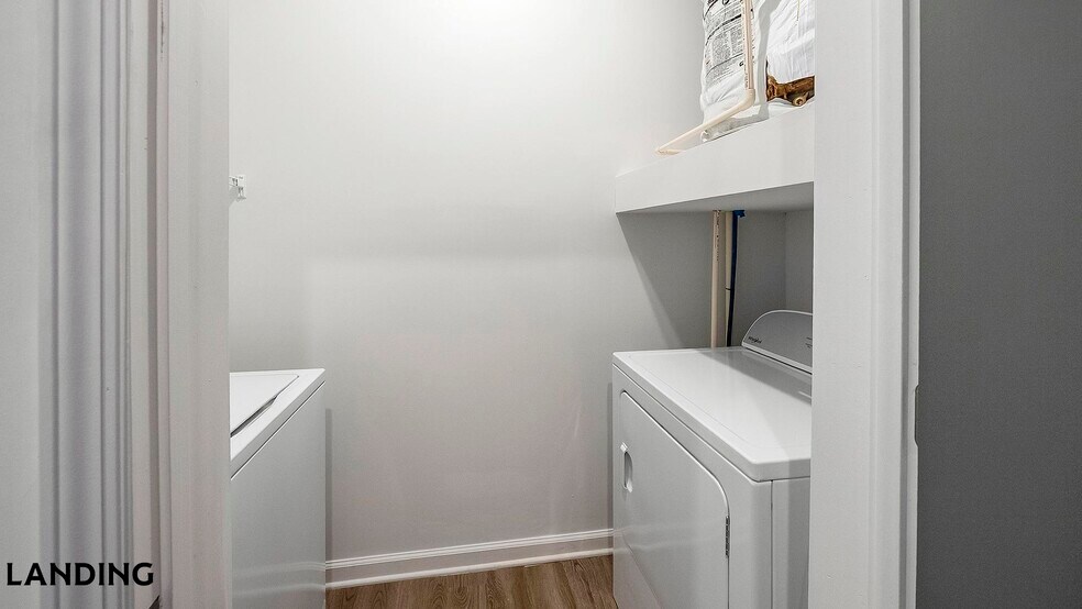 Building Photo - 2800 Milan Ct