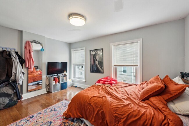 Building Photo - Updated 3-bedroom, 1.5-bath home with a garage in the borough of West Chester!