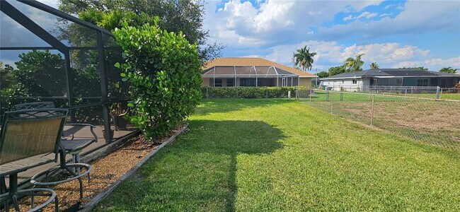 Building Photo - 1823 SE 15th St