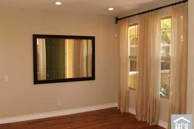 Building Photo - 180 Guinevere-