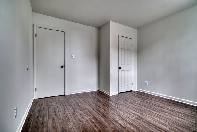 Building Photo - 2324 Callow Ave