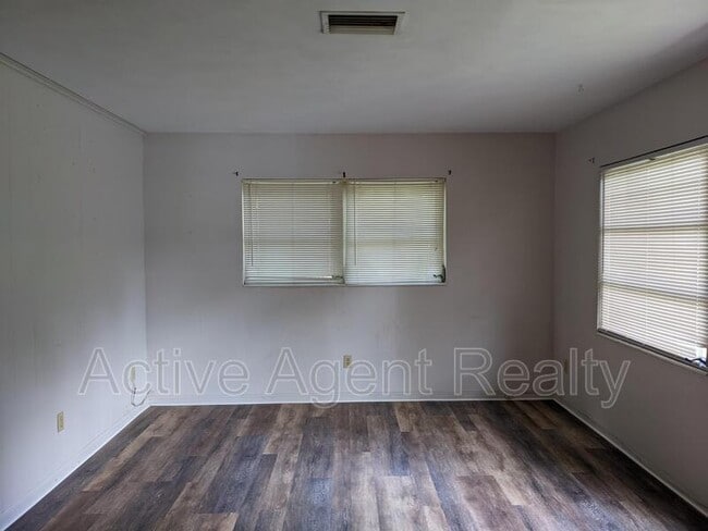 Building Photo - 454 S Hibiscus Ave