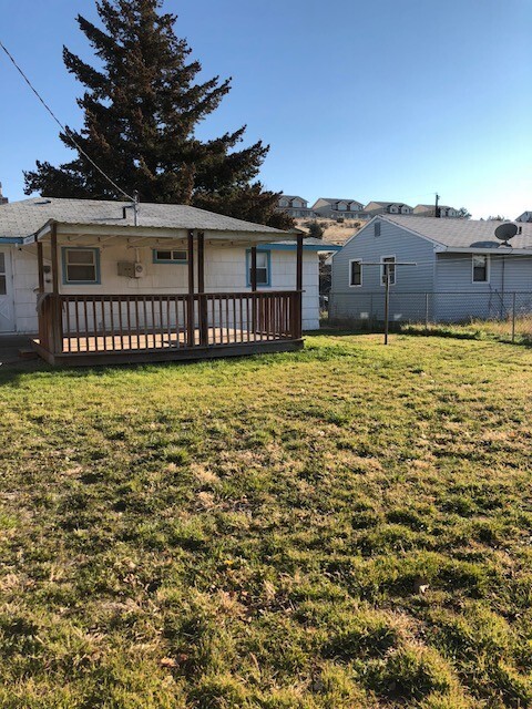 Building Photo - 2 Bed 1 Bath in Ephrata
