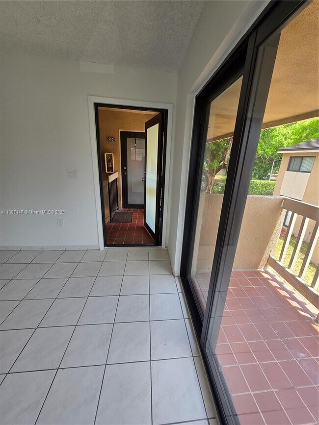 Building Photo - 15425 SW 80th St