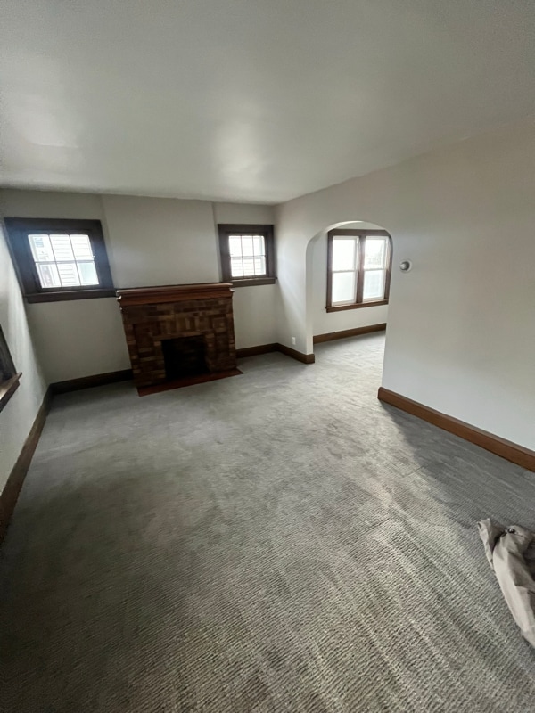 Building Photo - 896 Dan St