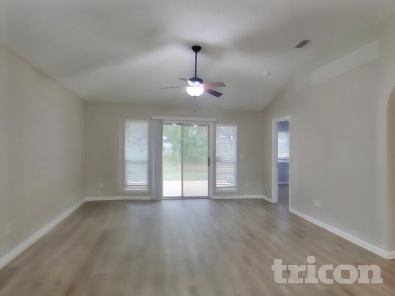 Building Photo - 3287 Guernsey Ct