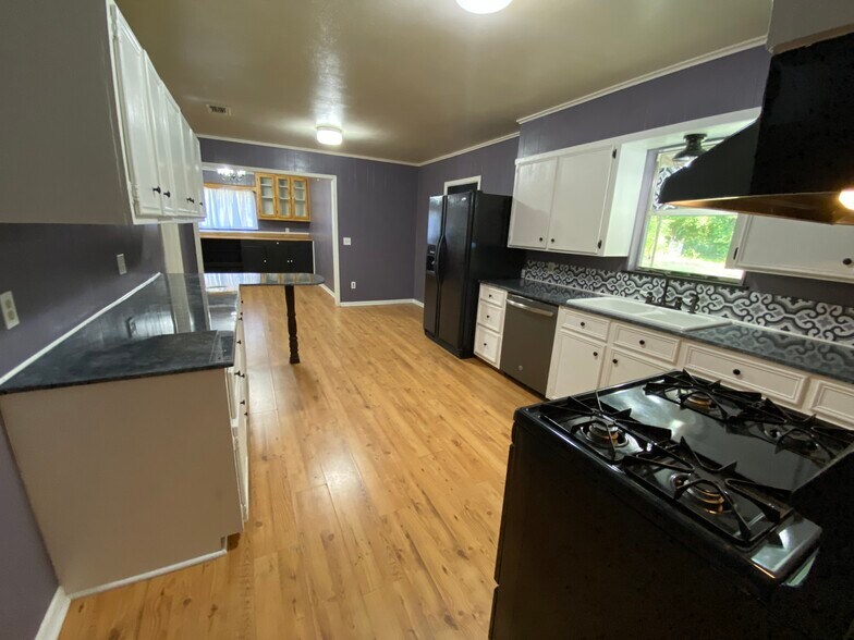 Kitchen view from hallway door - 2101 Palmore Rd