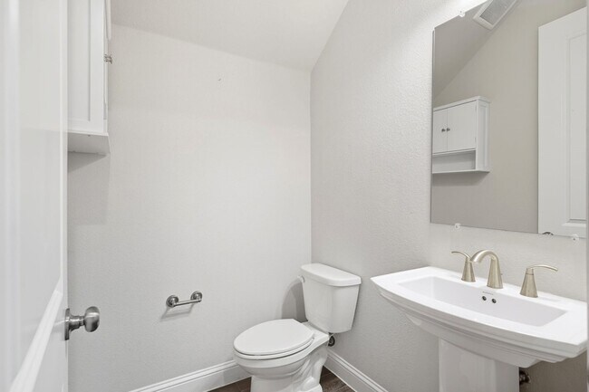 Building Photo - 4021 Angelina Dr