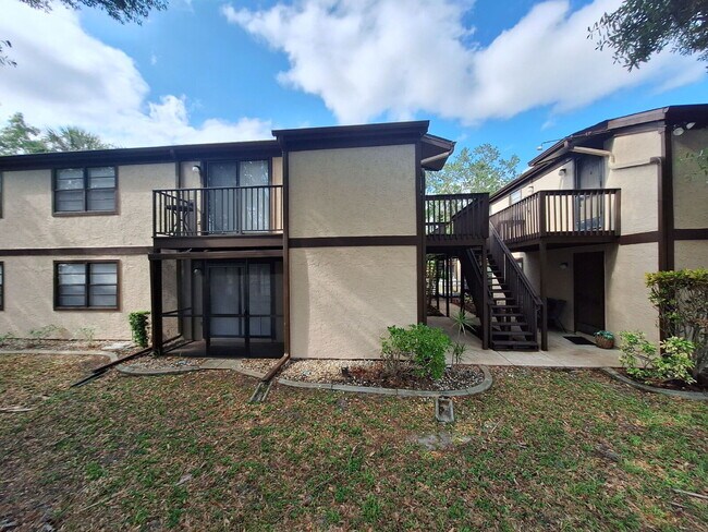 Building Photo - Second Floor Annual rental available now in the 55+ condominium community of Cedar Woods.