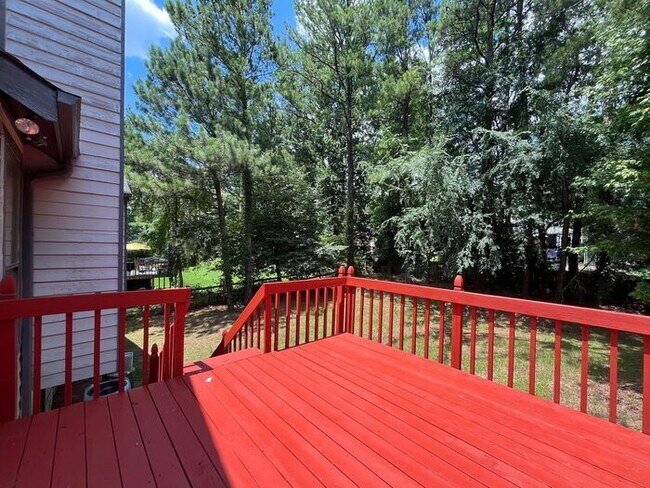 Building Photo - 384 McKees Rock Ln