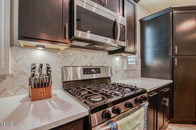 Building Photo - 12133 Chapel Hill Rd