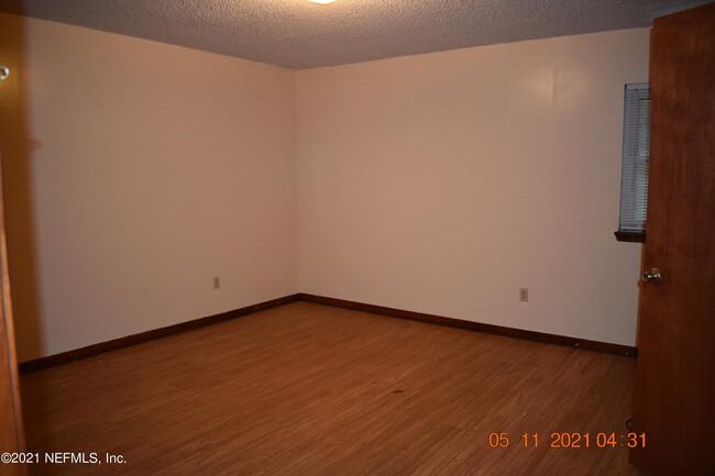 Building Photo - 4328 Melissa Ct W