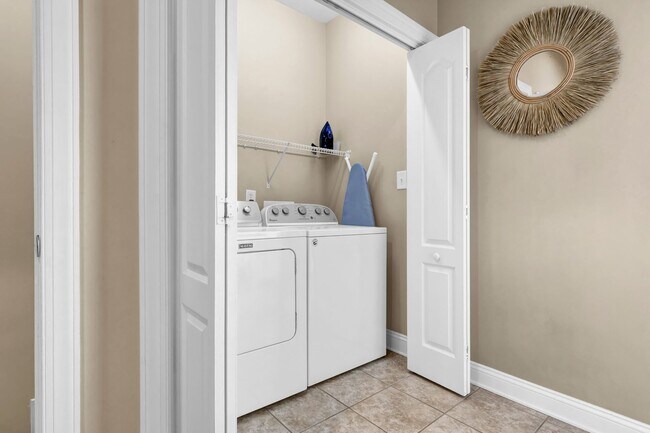 Building Photo - 306 Sea Star Cir