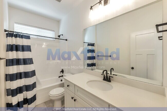 Building Photo - 5BD/3BTH/2GAR - Great space - Lehi Living