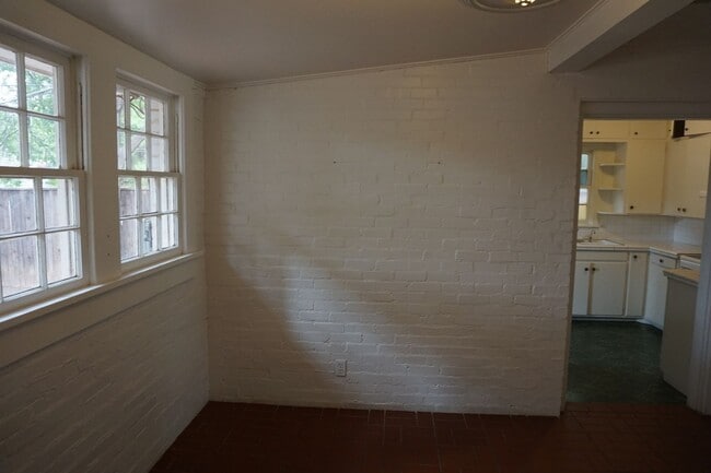 Building Photo - 3101 21st St