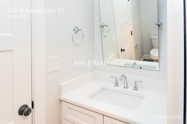 Building Photo - 104 E Hammond St