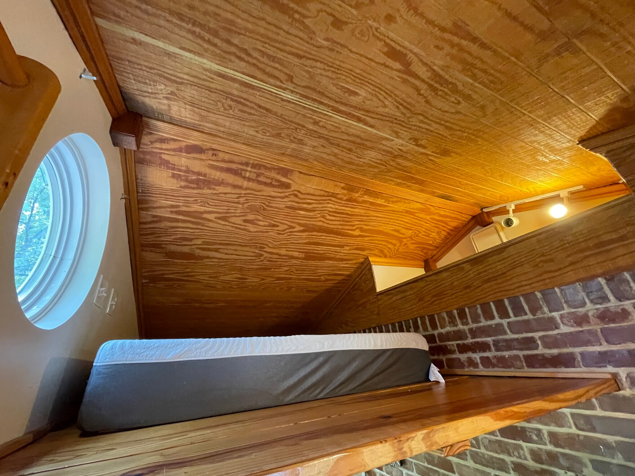 Building Photo - 9750 Owl Nest Rd