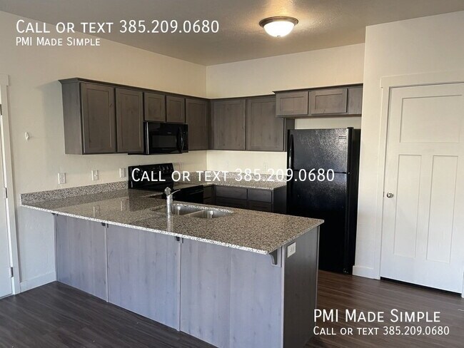 Building Photo - Move In Special! $300 First Months Rent!