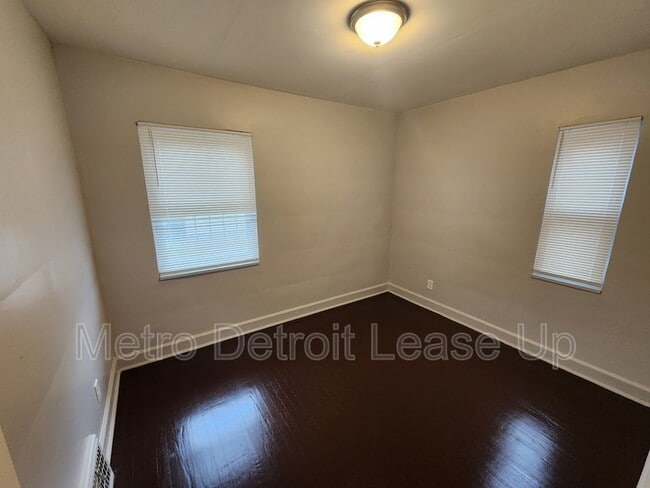 Building Photo - 10724 Whitehill St