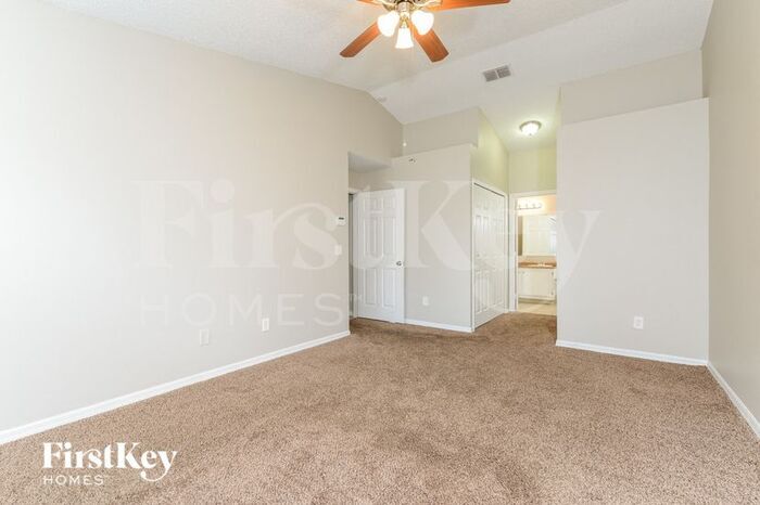 Building Photo - 7547 Groveoak Dr