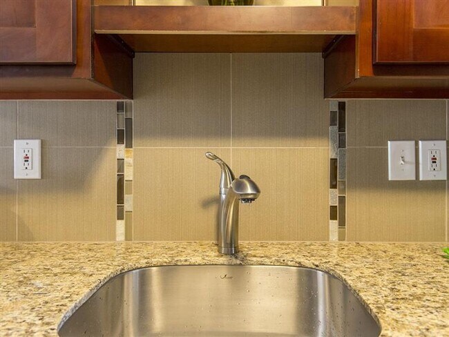 Building Photo - 17685 NW Concordia Ct