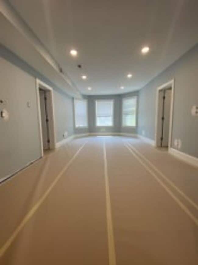 Building Photo - Allston - 5 bed 2 bath - 9/1/26