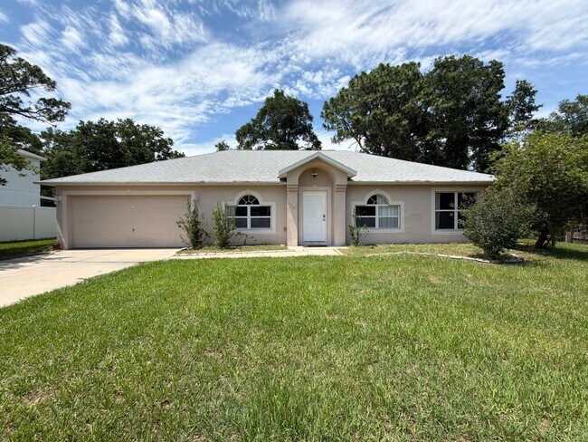 Building Photo - Great Home Great Location - 4 br 2 1/2 bath