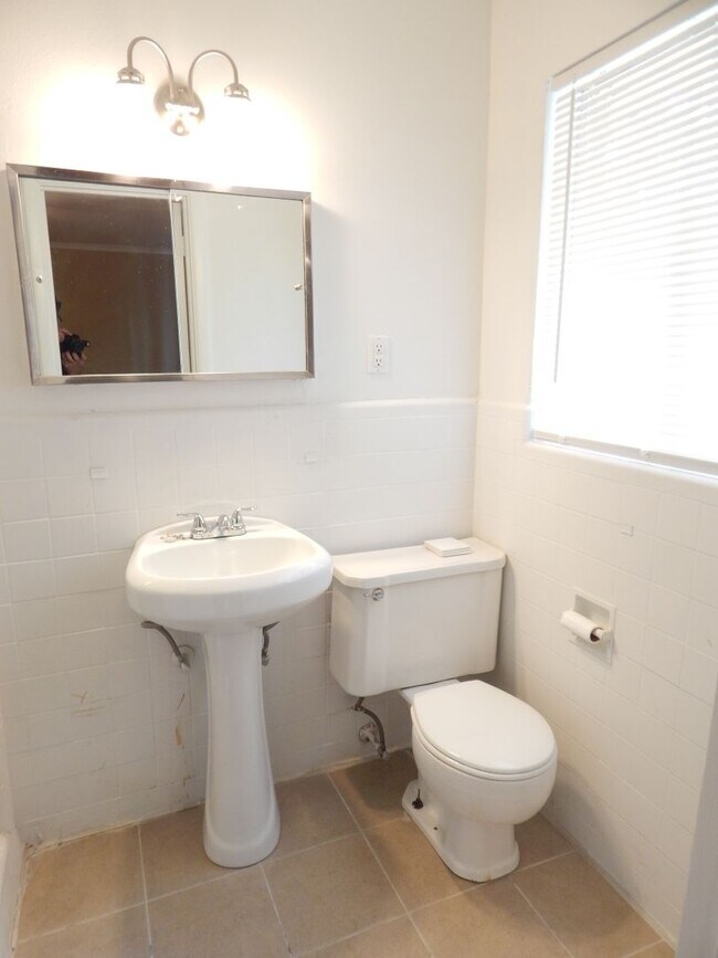 Building Photo - Spacious 3 Bedroom, 2 Bath Home in Tyler!