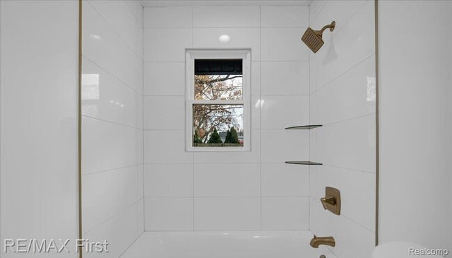 Building Photo - 23108 Pilgrim Ave