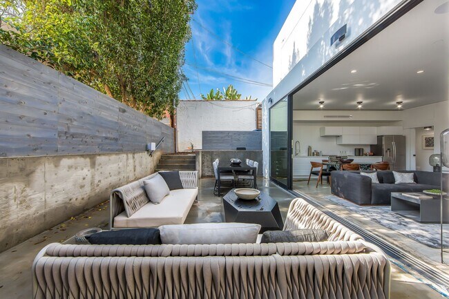 Building Photo - Architectural 1-Bed Designer Residence wit...