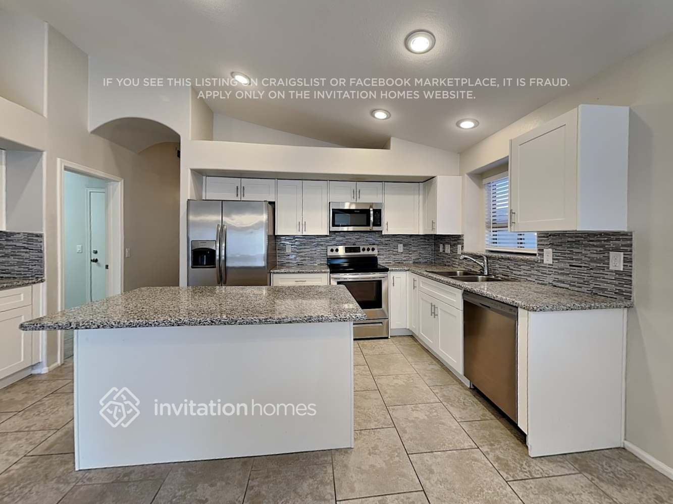 Building Photo - 29467 N Candlewood Dr