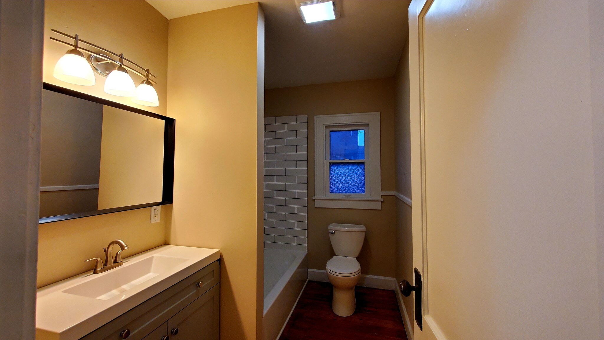 Building Photo - 1825 S East St