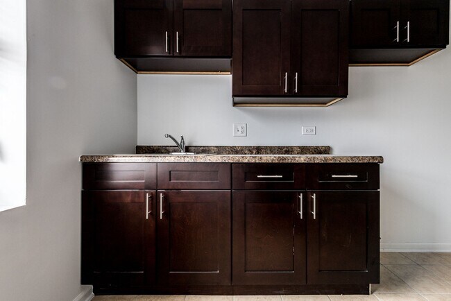 Building Photo - 1509-11 S Kenneth Ave Chicago, IL 60623