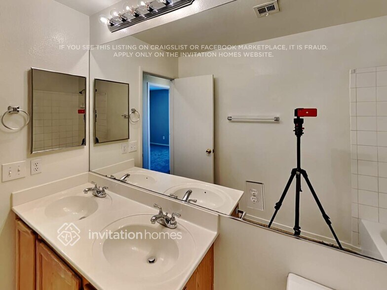 Building Photo - 7941 Turtle Island Ct