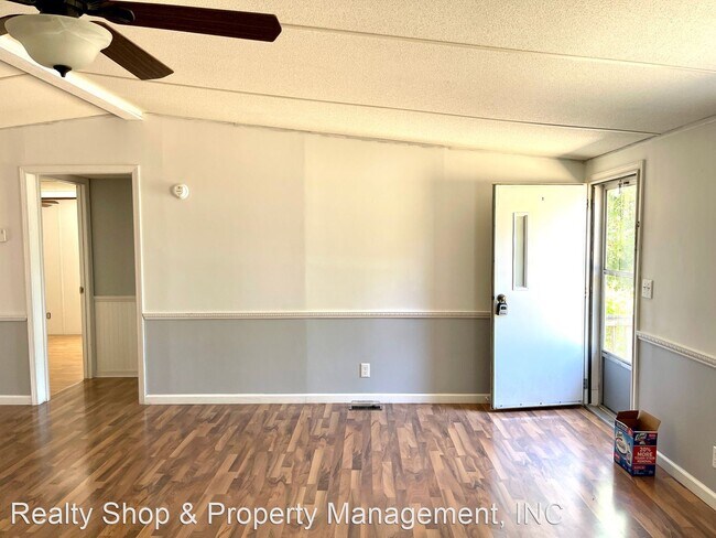 Building Photo - 3 br, 2 bath House - 109 Dogwood Lane