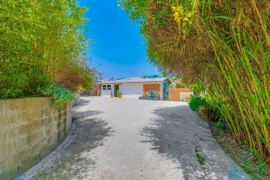 Building Photo - 4523 Tourmaline St
